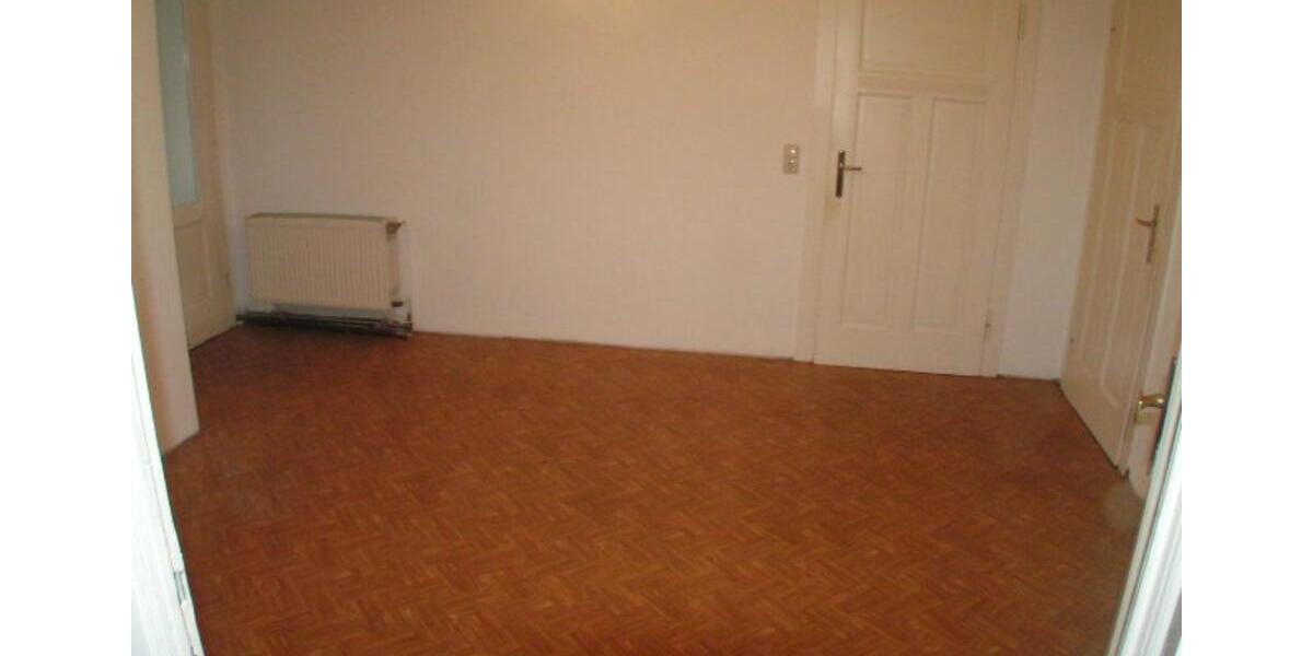 Werdau-West, Villa mit Stil, wenn es etwas ganz Besonderes sein soll, Doppelgarage 4 zimmer