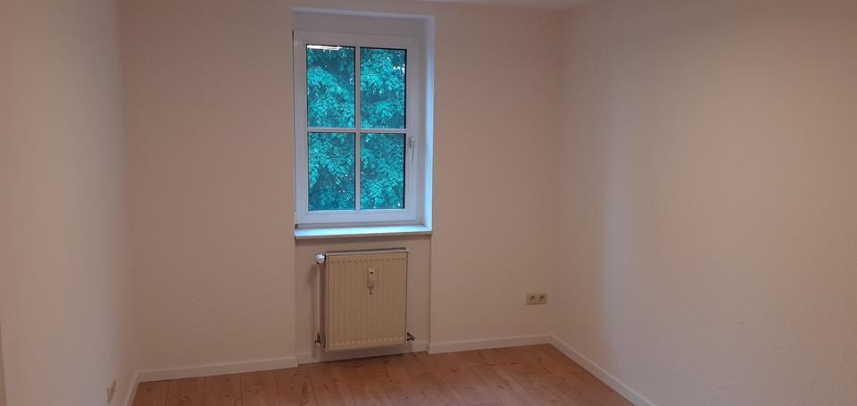 Dachgeschoßwohnung Ober-Olm Olm - 3 Zimmer, 70 m&sup2;, 700&euro; | Angebot:26561634