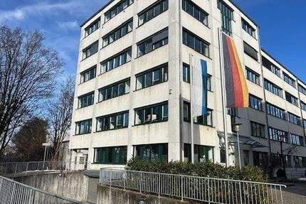 Gewerbeobjekt Landshut Industriegebiet - 1 Zimmer, 158 m&sup2;, 2.800&euro; | Angebot:25051661