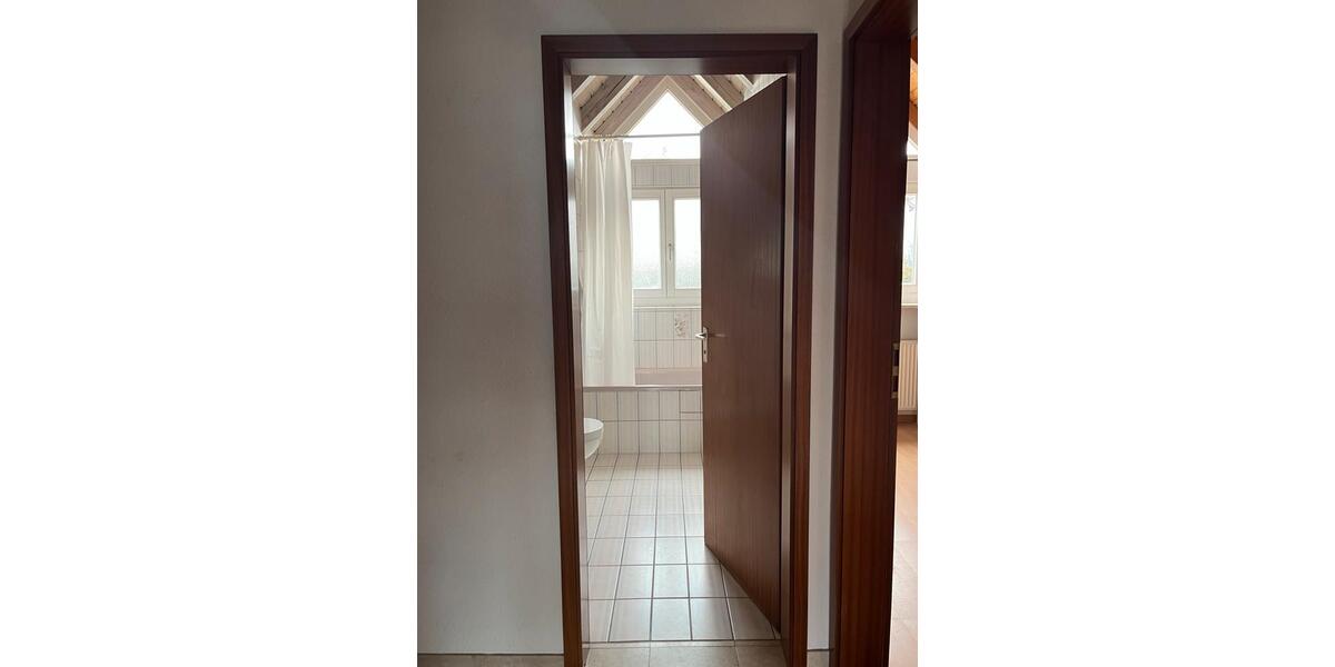 Dachgeschoßwohnung Böblingen - 2.5 Zimmer, 50 m&sup2;, 895&euro; | Angebot:24622406