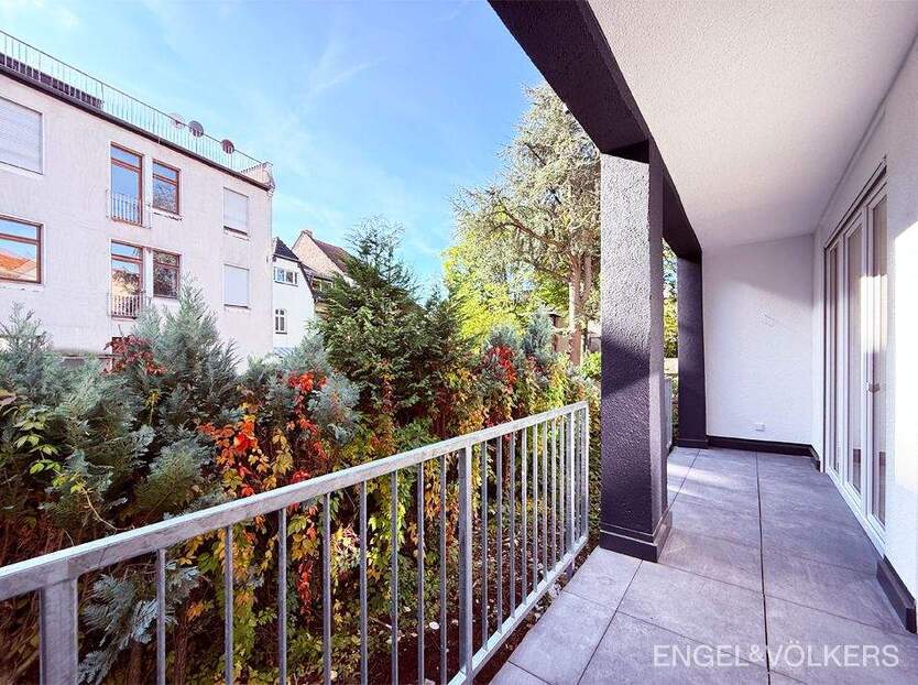 Wohnen im Nauwieser Viertel: Kernsanierte Erdgeschosswohnung mit Balkon! 3 zimmer