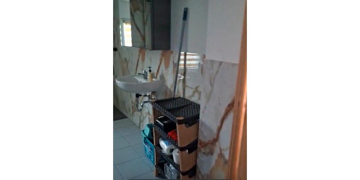 Etagenwohnung Hartha - 3 Zimmer, 90 m&sup2;, 23&euro; | Angebot:25367855