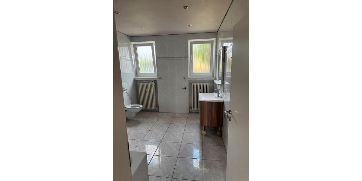 Erdgeschoßwohnung Steinau an der Straße - 3 Zimmer, 113 m&sup2;, 950&euro; | Angebot:26701069
