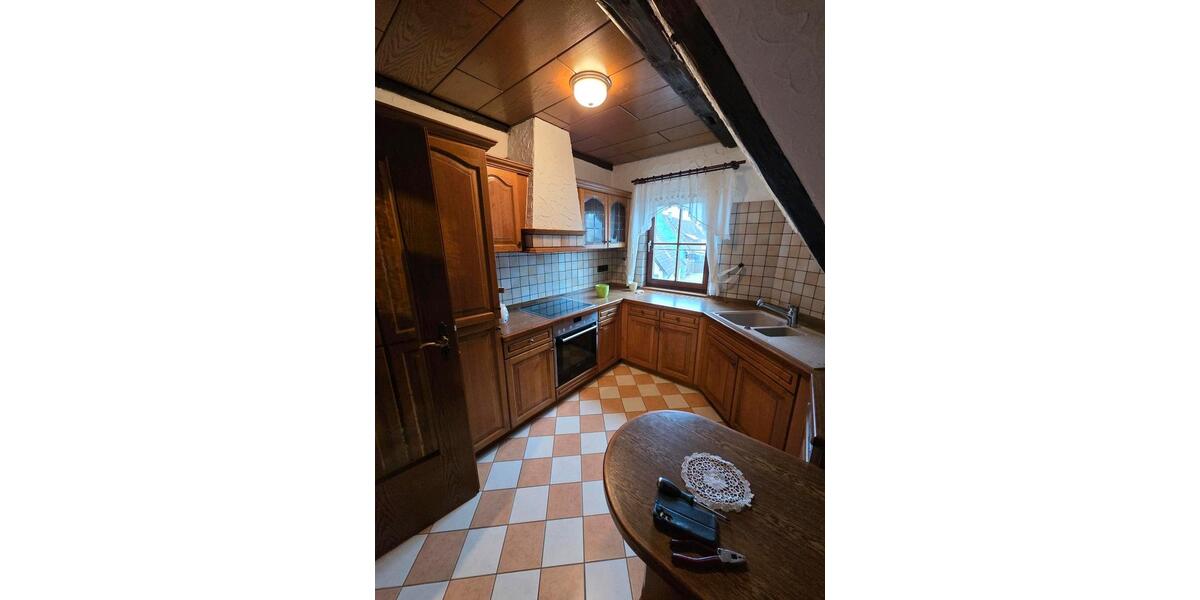 Dachgeschoßwohnung Epfendorf - 4 Zimmer, 100 m&sup2;, 900&euro; | Angebot:24841671