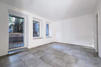 Gemütliche Souterrain-Wohnung mit Terrasse, Einbauküche und Fußbodenheizung 2 zimmer
