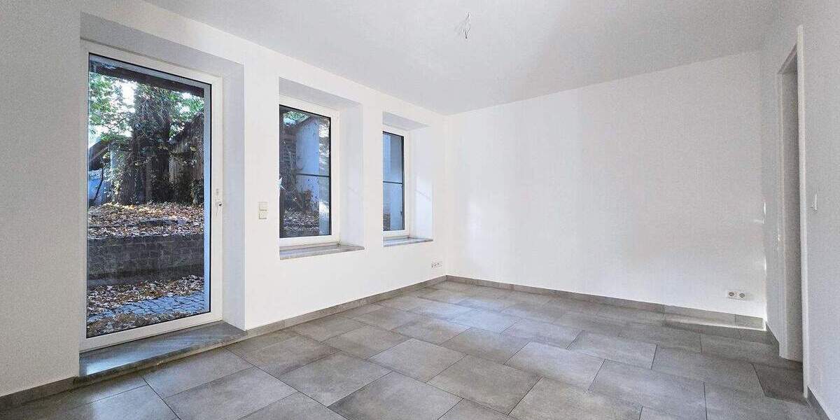 Gemütliche Souterrain-Wohnung mit Terrasse, Einbauküche und Fußbodenheizung 2 zimmer