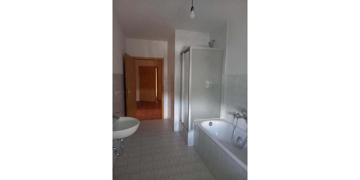 Dachgeschoßwohnung Neustrelitz - 2 Zimmer, 63 m&sup2;, 503&euro; | Angebot:25415993