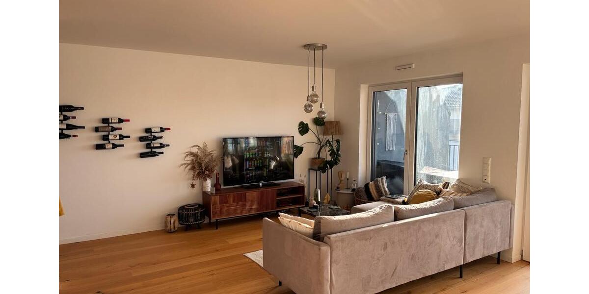 Etagenwohnung Dingolfing - 4 Zimmer, 105 m&sup2;, 1.100&euro; | Angebot:26703588