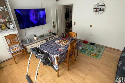 3-Zimmer-Wohnung mit Balkon in zentraler Lage von Pforzheim 870 € zimmer