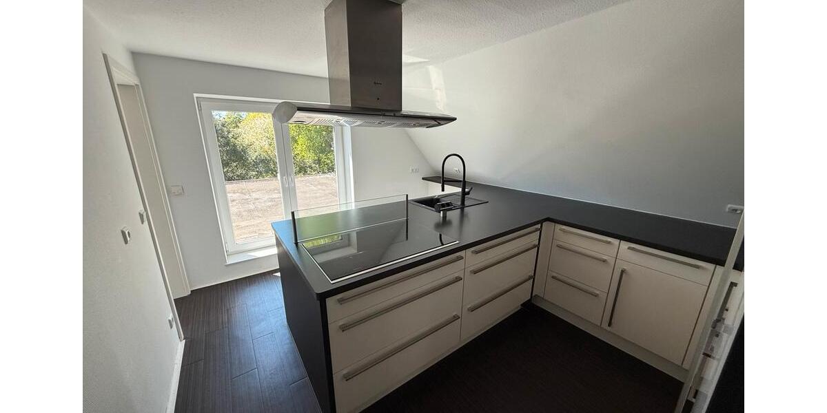Dachgeschoßwohnung Schortens - 3 Zimmer, 98 m&sup2;, 860&euro; | Angebot:26610293