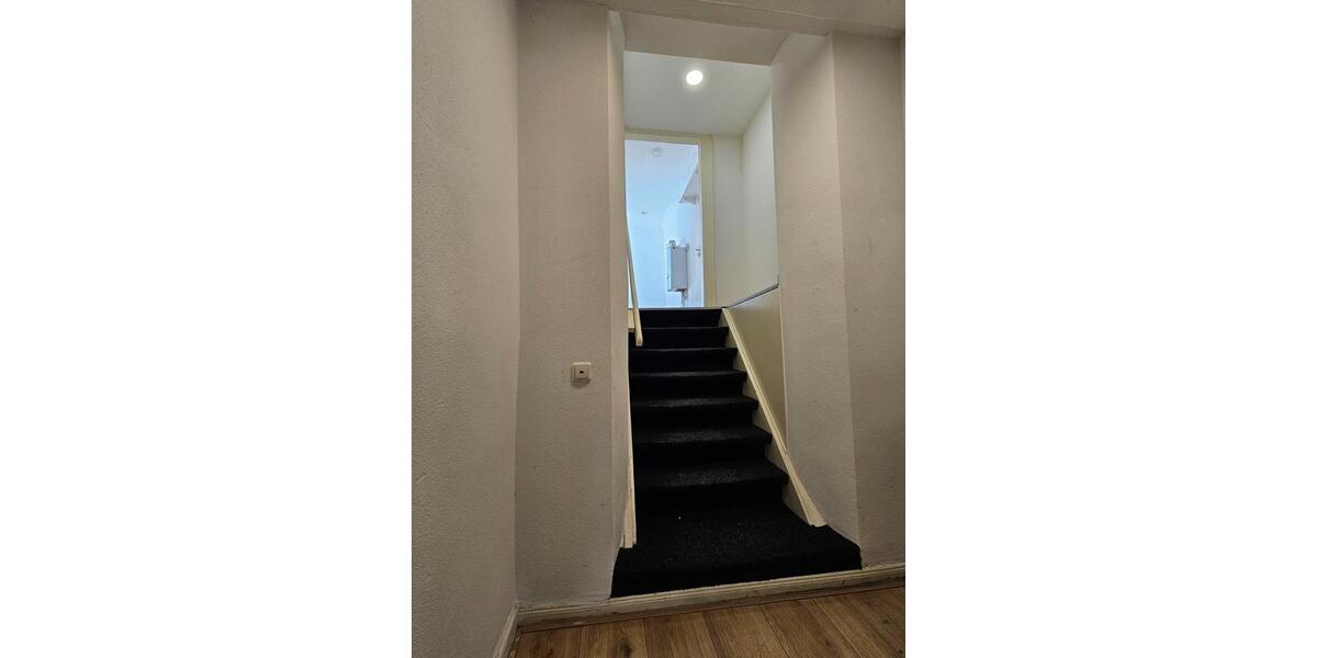 Etagenwohnung Mönchengladbach Süd - 1 Zimmer, 25 m&sup2;, 250&euro; | Angebot:25217907