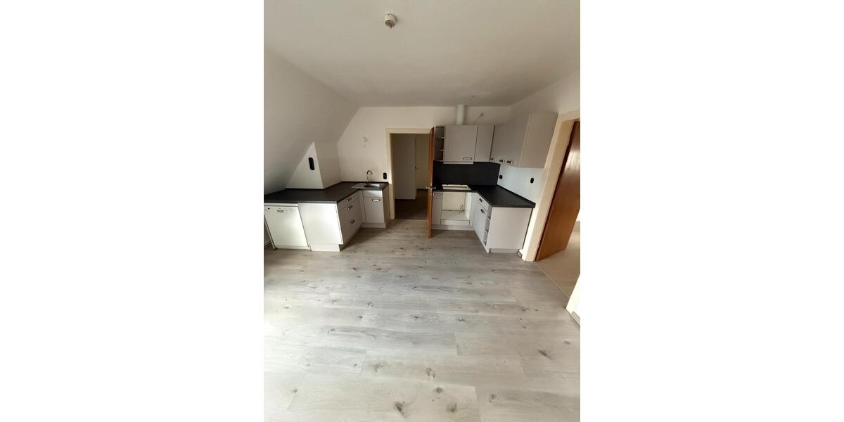 Dachgeschoßwohnung Heiligenhaus - 2 Zimmer, 50 m&sup2;, 500&euro; | Angebot:24689622