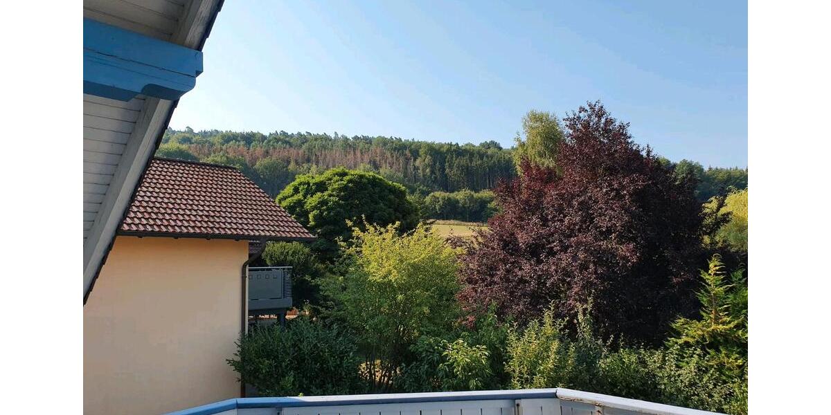 Dachgeschoßwohnung Burghaun - 3 Zimmer, 104 m&sup2;, 790&euro; | Angebot:25640887