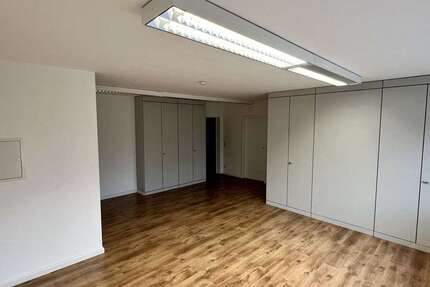Büro in Schwetzingen 850 € 70 m² zimmer