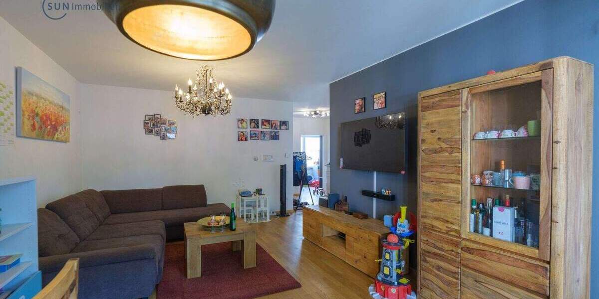 Etagenwohnung Frankfurt am Main Bockenheim - 3 Zimmer, 90 m&sup2;, 1.900&euro; | Angebot:25690955