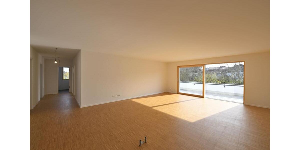 Etagenwohnung Schöllnach - 3 Zimmer, 92 m&sup2;, 920&euro; | Angebot:23685379