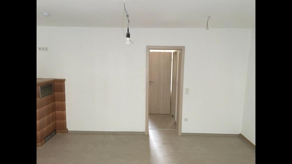 Erdgeschoßwohnung Gräfenthal - 1 Zimmer, 35 m&sup2;, 300&euro; | Angebot:21247614