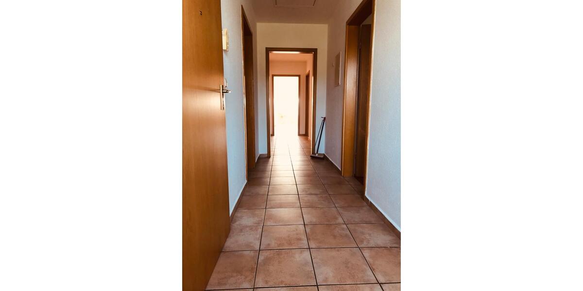 Dachgeschoßwohnung Dömitz - 3 Zimmer, 79 m&sup2;, 480&euro; | Angebot:25893430