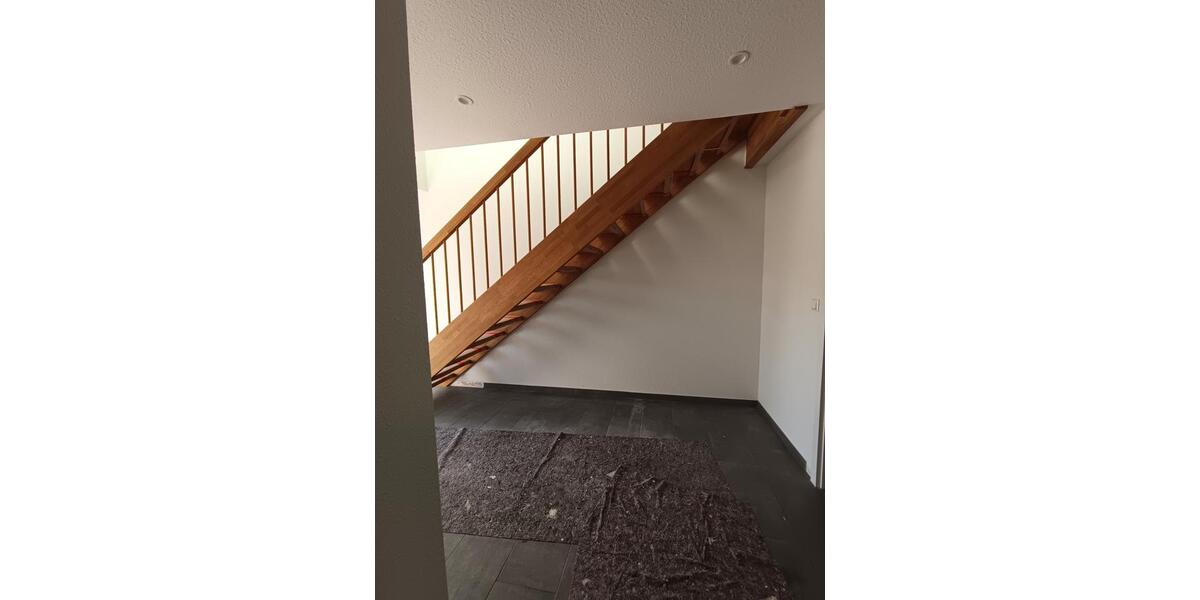 Doppelhaushälfte Zetel - 6 Zimmer, 200 m&sup2;, 1.500&euro; | Angebot:26533162