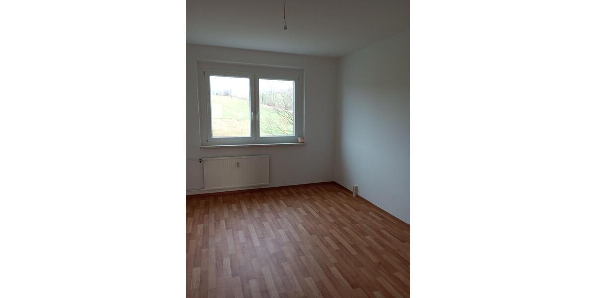 Etagenwohnung Schirgiswalde-Kirschau Kirschau - 3 Zimmer, 69 m&sup2;, 328&euro; | Angebot:25831790