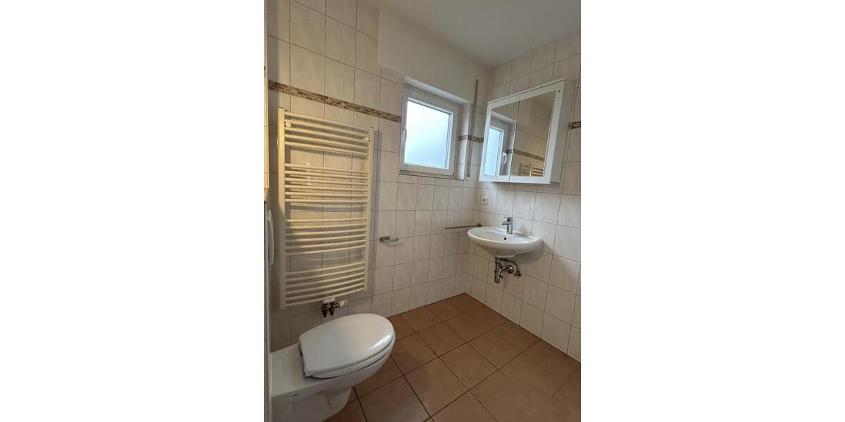 Etagenwohnung Attendorn - 4 Zimmer, 106 m&sup2;, 990&euro; | Angebot:24885010