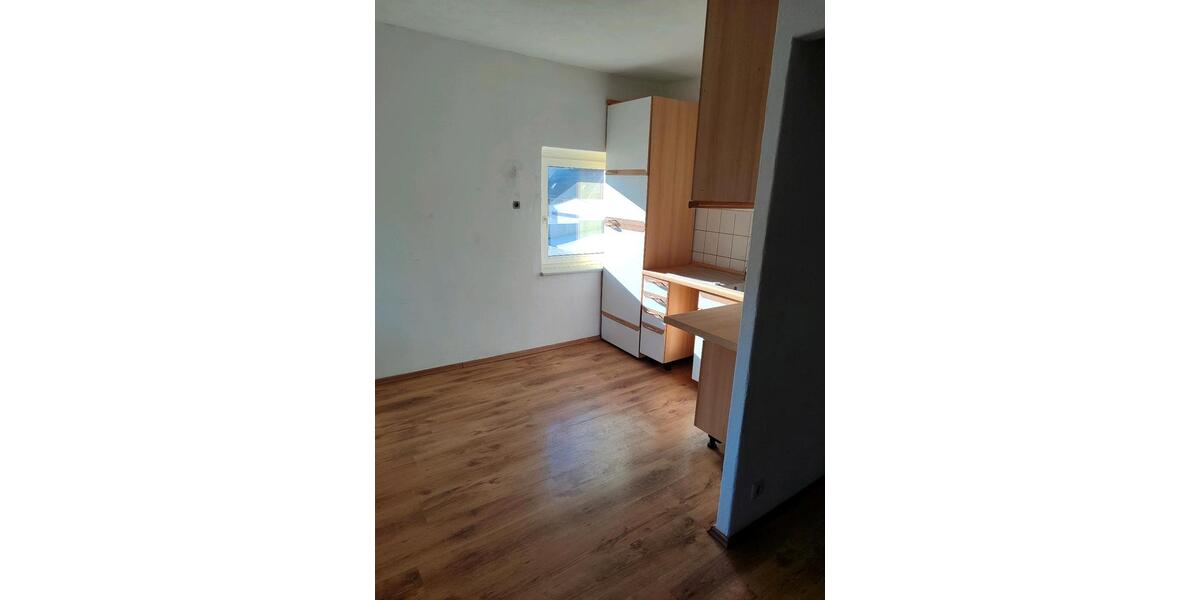 Etagenwohnung Weida - 2 Zimmer, 50 m&sup2;, 300&euro; | Angebot:25304483