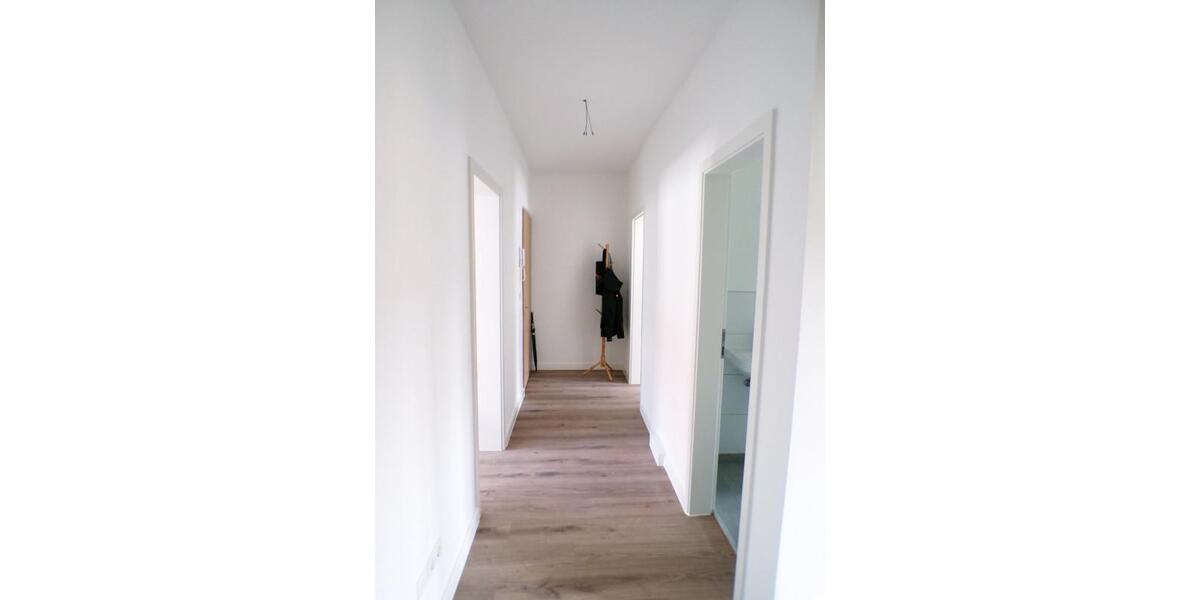 Etagenwohnung Magdeburg Nordwest - 5 Zimmer, 151 m&sup2;, 1.661&euro; | Angebot:25265864