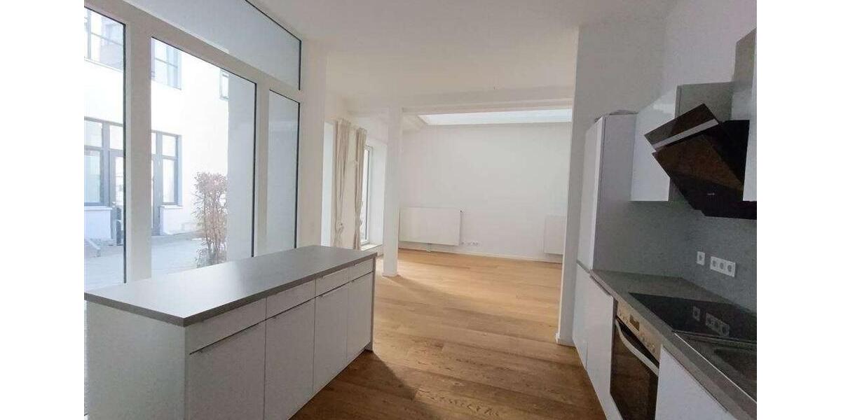 Erdgeschoßwohnung München Ludwigsvorstadt-Isarvorstadt - 3 Zimmer, 98 m&sup2;, 2.150&euro; | Angebot:24234841