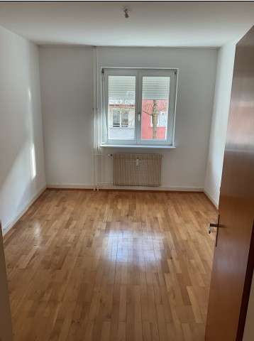 Etagenwohnung Weil am Rhein - 3 Zimmer, 71 m&sup2;, 630&euro; | Angebot:25277265