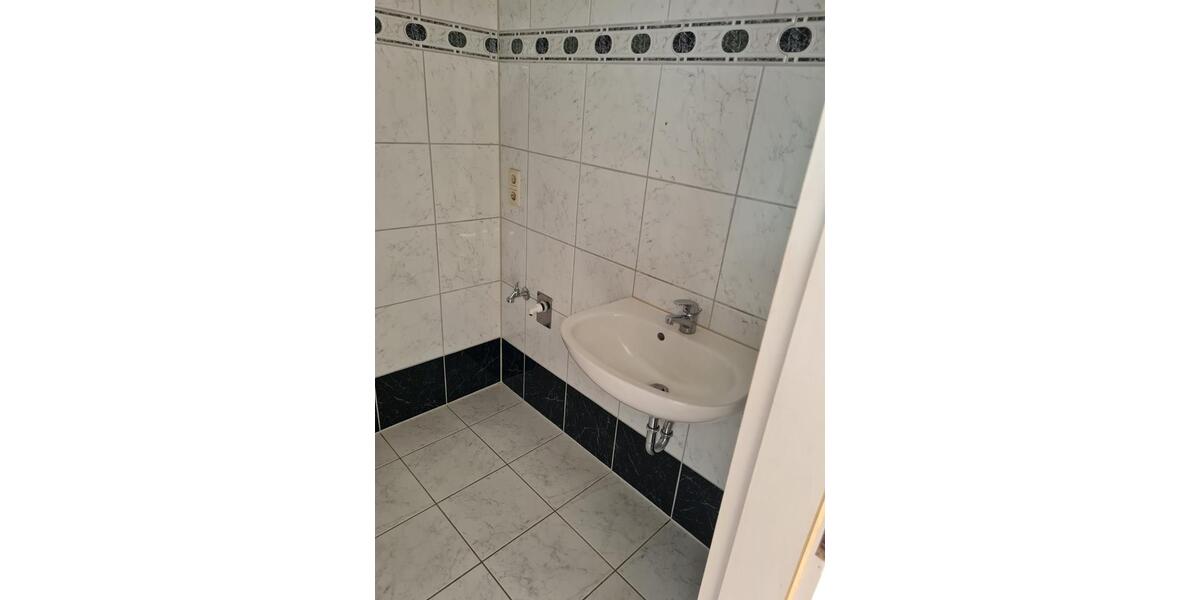 Dachgeschoßwohnung Burg Stargard - 1 Zimmer, 60 m&sup2;, 375&euro; | Angebot:20578438