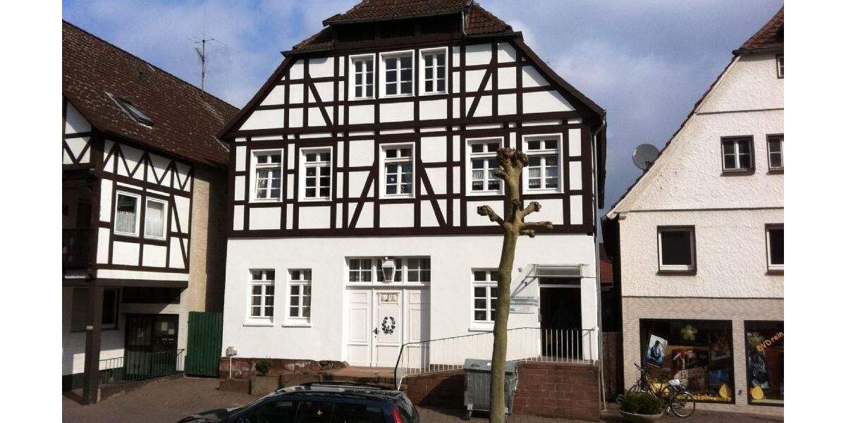 Etagenwohnung Beverungen - 4 Zimmer, 91 m&sup2;, 375&euro; | Angebot:25096055
