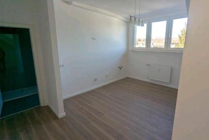 Wohnung Wuppertal Barmen - 2.5 Zimmer, 80 m&sup2;, 738&euro; | Angebot:26613558
