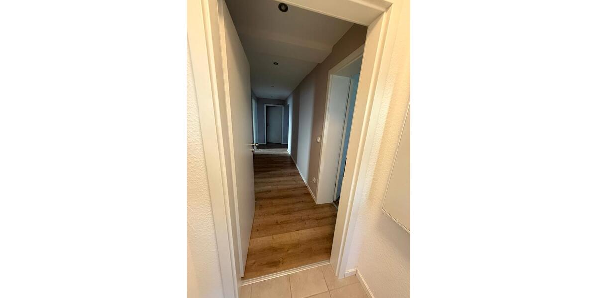 Erdgeschoßwohnung Nentershausen - 3 Zimmer, 85 m&sup2;, 850&euro; | Angebot:26130583