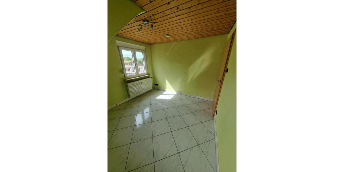 Dachgeschoßwohnung Grafenau - 4 Zimmer, 99 m&sup2;, 1.233&euro; | Angebot:26585718