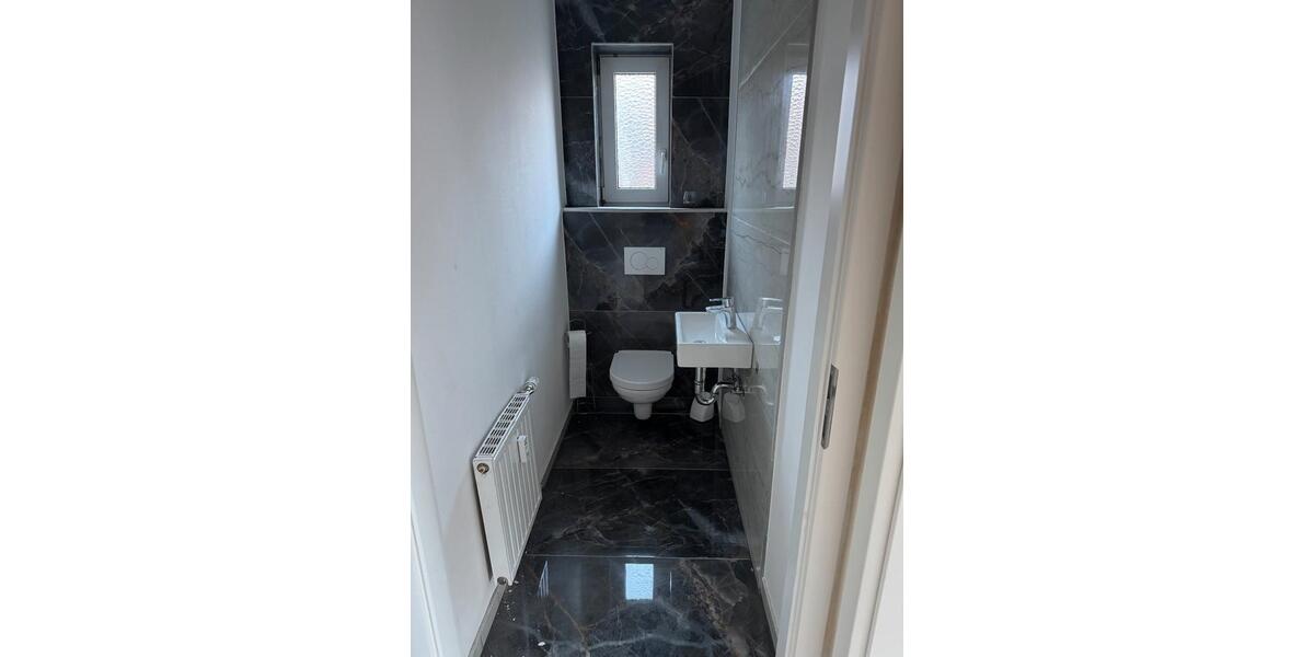 Etagenwohnung Schmelz - 3 Zimmer, 120 m&sup2;, 900&euro; | Angebot:26221113