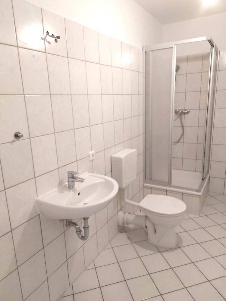 renovierte, helle 1 Zimmer Wohnung in guter Lage von Dresden Neustadt in gepflegtem Wohnhaus