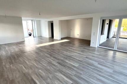 Wohnung Schloß Holte-Stukenbrock Stukenbrock - 3 Zimmer, 138 m&sup2;, 1.380&euro; | Angebot:26249905
