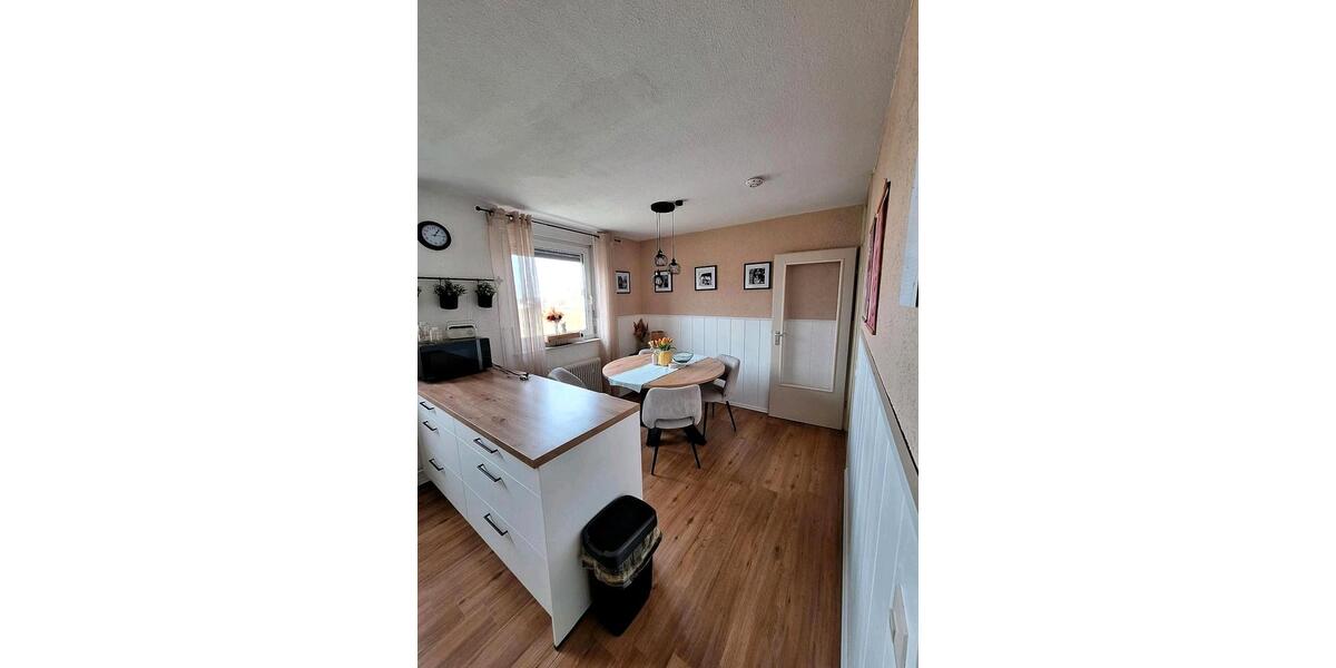 Etagenwohnung Rheinau - 4 Zimmer, 94 m&sup2;, 1.100&euro; | Angebot:25935940