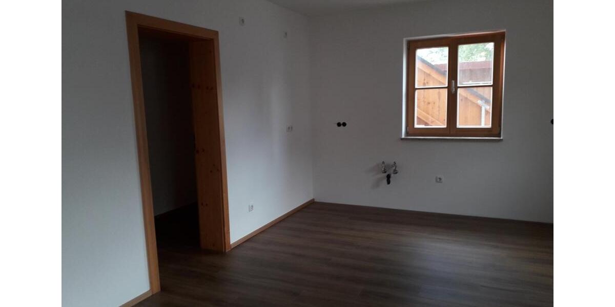 Erdgeschoßwohnung Kochel am See - 5 Zimmer, 200 m&sup2;, 2.100&euro; | Angebot:24380867