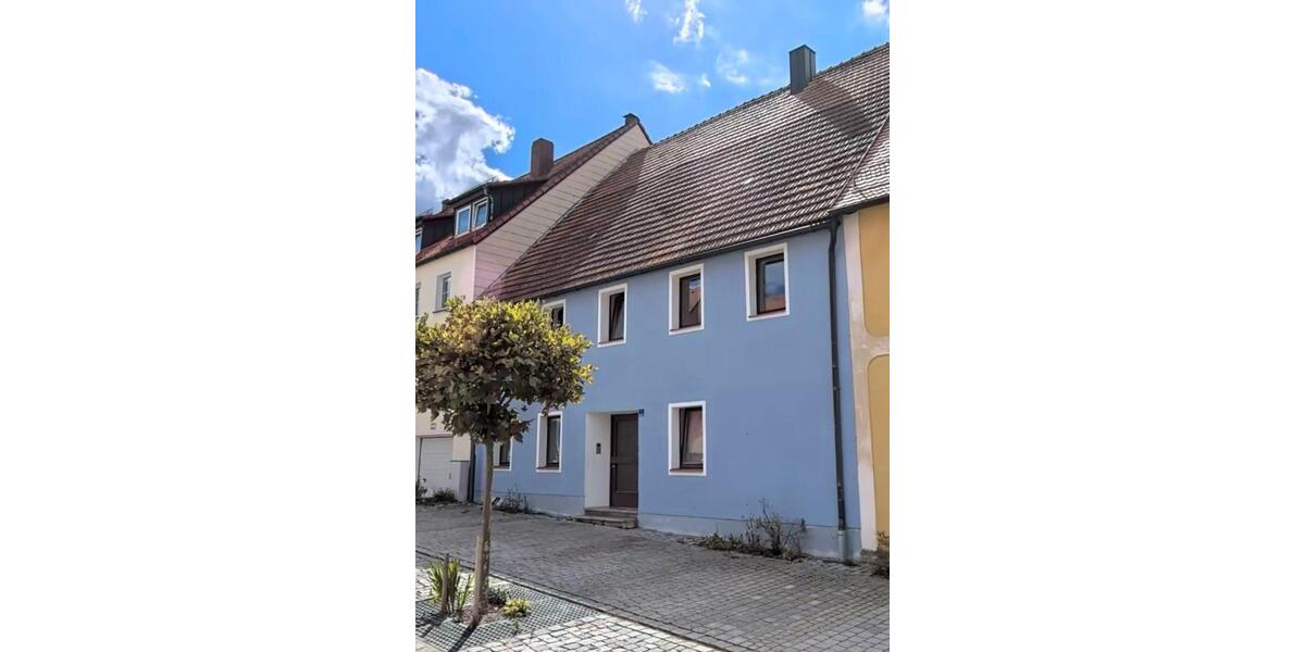 Etagenwohnung Kemnath - 4 Zimmer, 112 m&sup2;, 9&euro; | Angebot:26196616