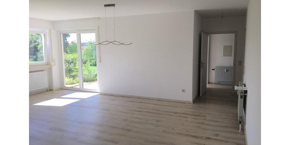 4,5 (6) Zimmer Terrassen Wohnung EG Garage EBK Kamin 5 zimmer