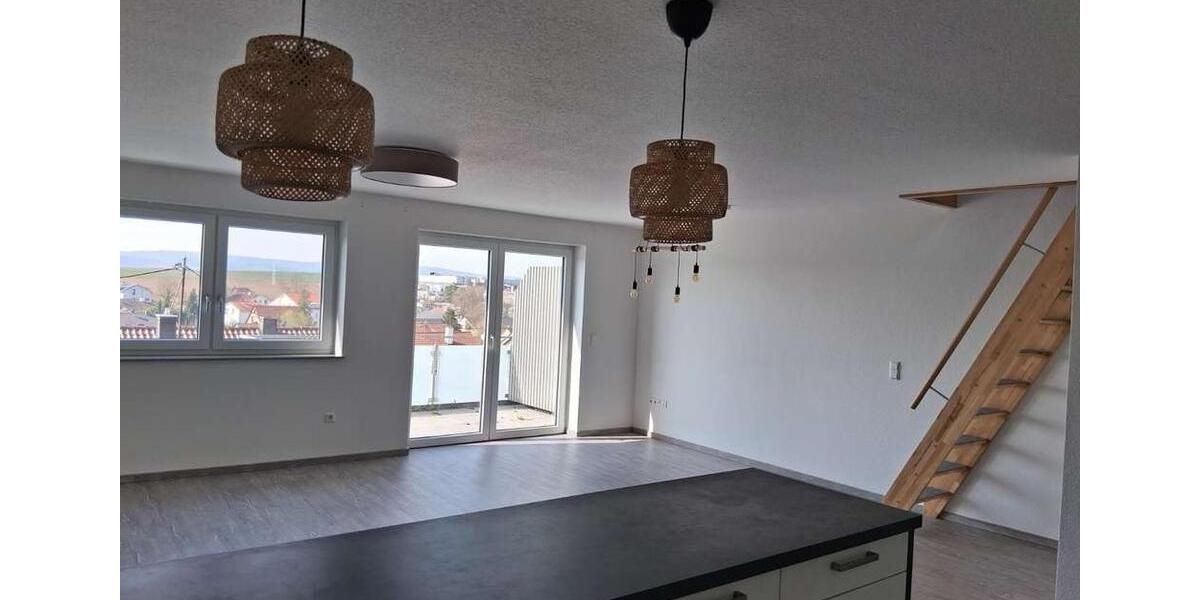 Maisonettenwohnung Brackenheim - 2.5 Zimmer, 104 m&sup2;, 1.210&euro; | Angebot:26611955