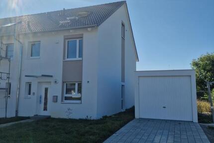 Haus Oberndorf am Neckar - 4 Zimmer, 132 m&sup2;, 1.500&euro; | Angebot:23555092