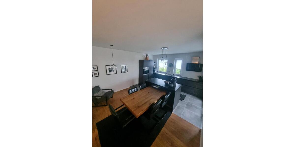 Erdgeschoßwohnung Detmold - 4 Zimmer, 124 m&sup2;, 1.690&euro; | Angebot:24720326