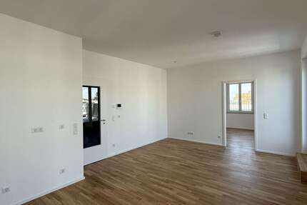 Wohnung München Sendling-Westpark - 3 Zimmer, 75 m&sup2;, 1.985&euro; | Angebot:27067012