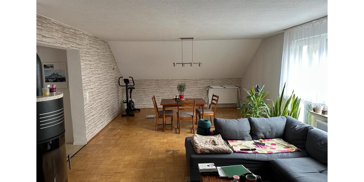 Dachgeschoßwohnung Schalksmühle - 3 Zimmer, 100 m&sup2;, 710&euro; | Angebot:24866553