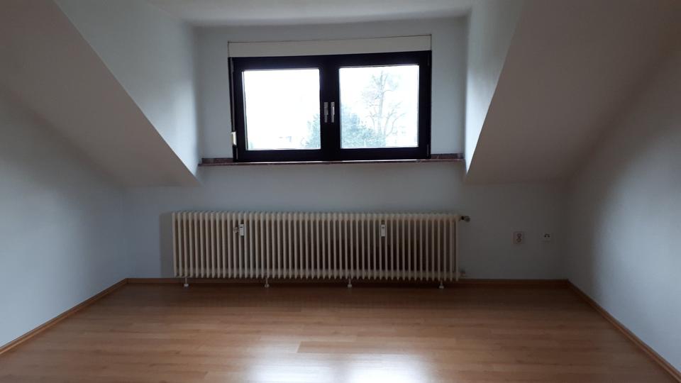 Dachgeschoßwohnung Köln Kalk - 2 Zimmer, 50 m&sup2;, 725&euro; | Angebot:26679371