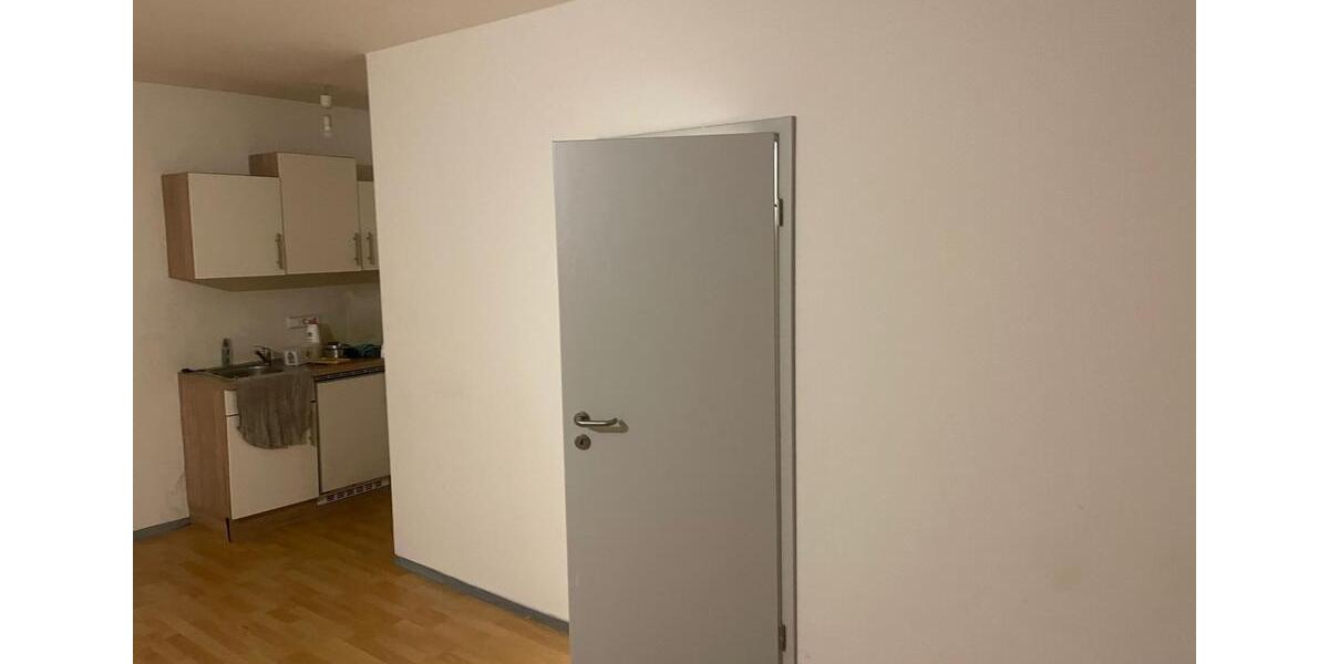 Erdgeschoßwohnung Kaiserslautern - 1 Zimmer, 50 m&sup2;, 600&euro; | Angebot:24677643