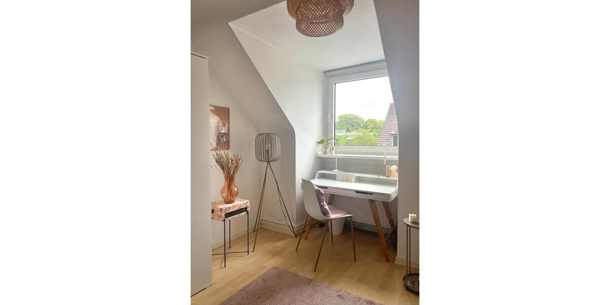 Wohnen auf Zeit Köln Lindenthal - 14 Zimmer, 61 m&sup2;, 550&euro; | Angebot:26488426