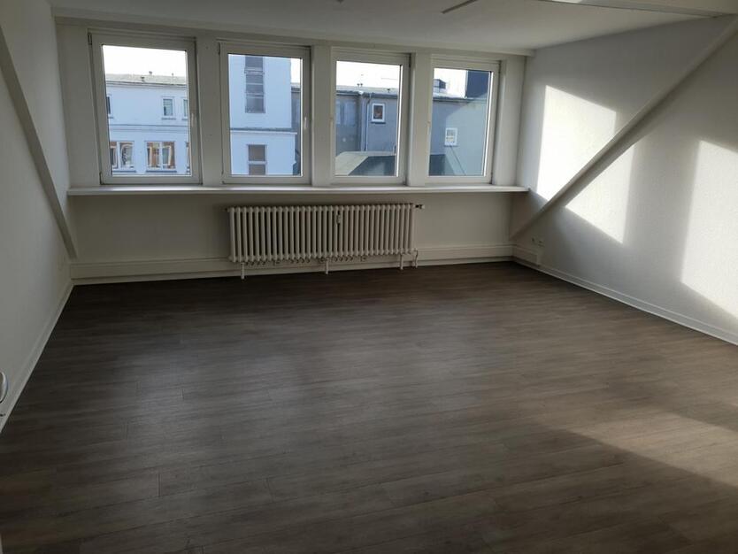 Großzügige Büroräume im Zentrum Kiels